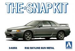 Aoshima 1/32 Nissan Skyline GT-R R32 Crystal White - Snap Kit image