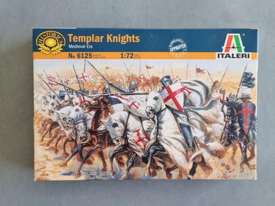 Italeri 1/72 Medieval Templar Knights image